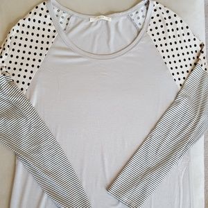 Long sleeve tee shirt